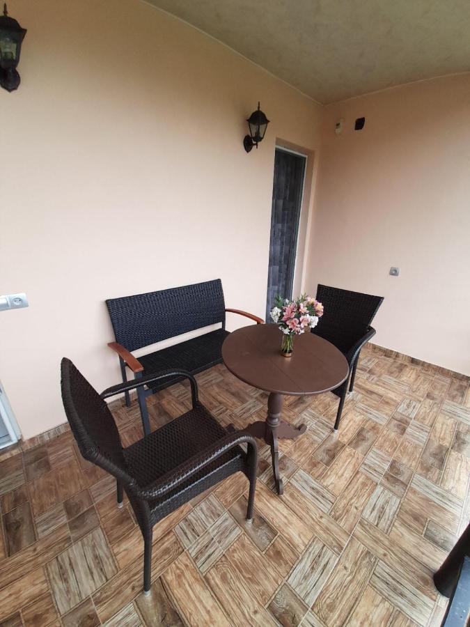 Kemeni Garden Hotel Batumi Luaran gambar