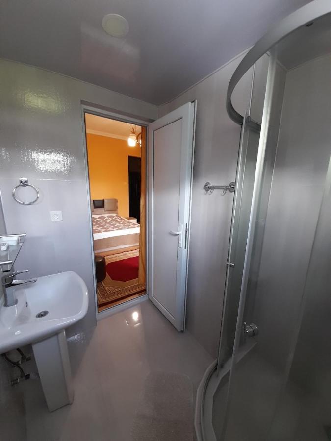 Kemeni Garden Hotel Batumi Luaran gambar