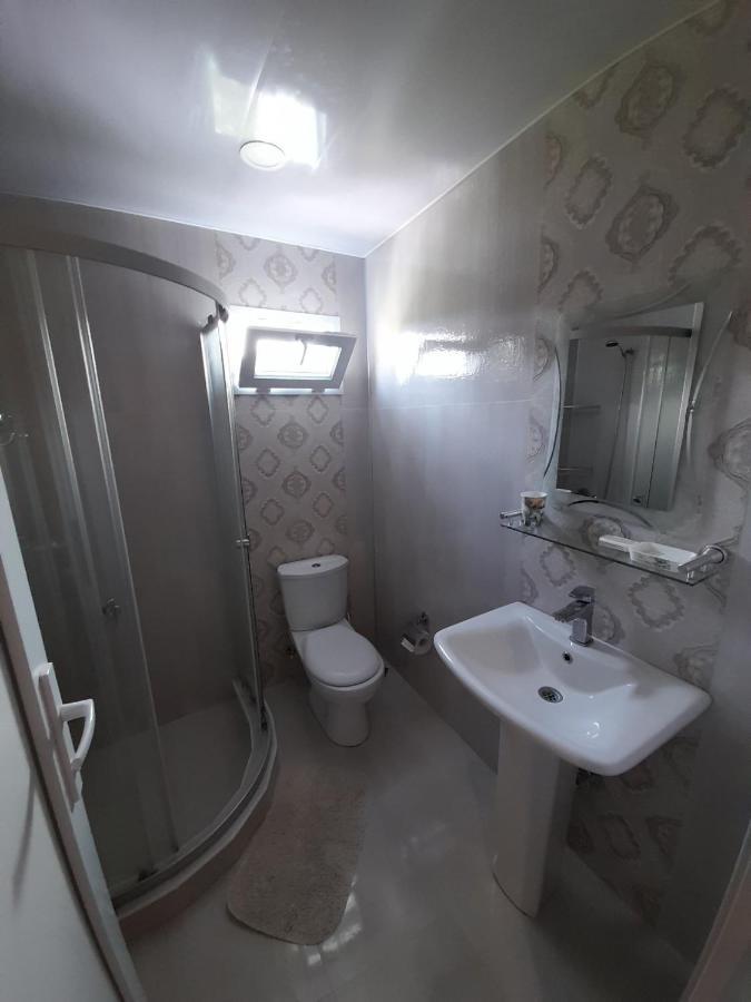 Kemeni Garden Hotel Batumi Luaran gambar