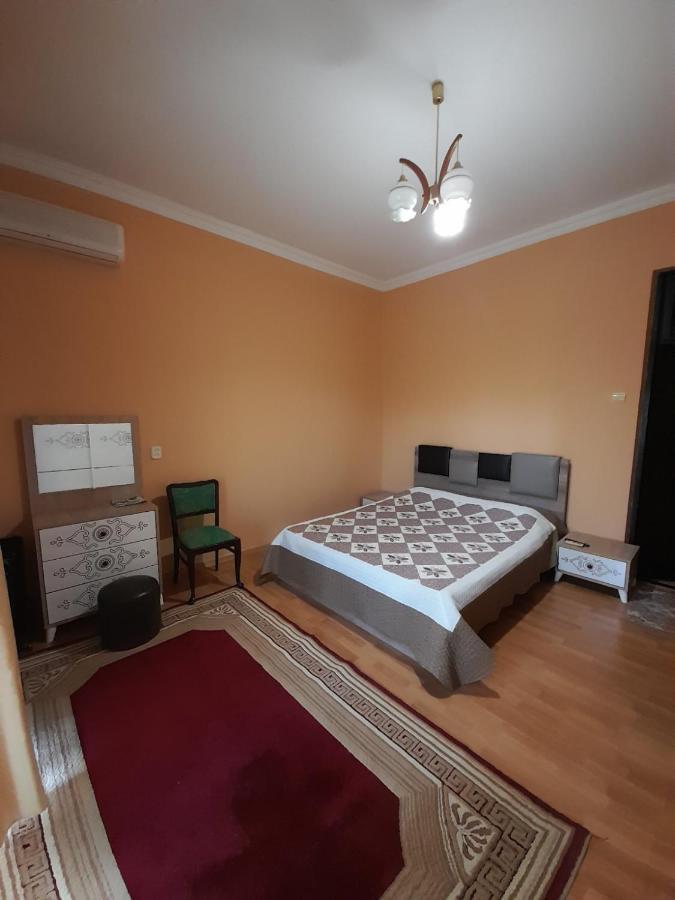 Kemeni Garden Hotel Batumi Luaran gambar