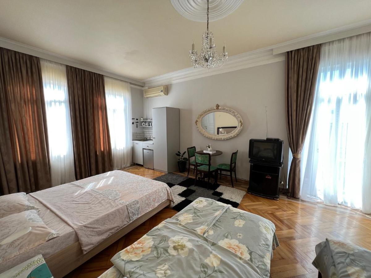 Kemeni Garden Hotel Batumi Luaran gambar