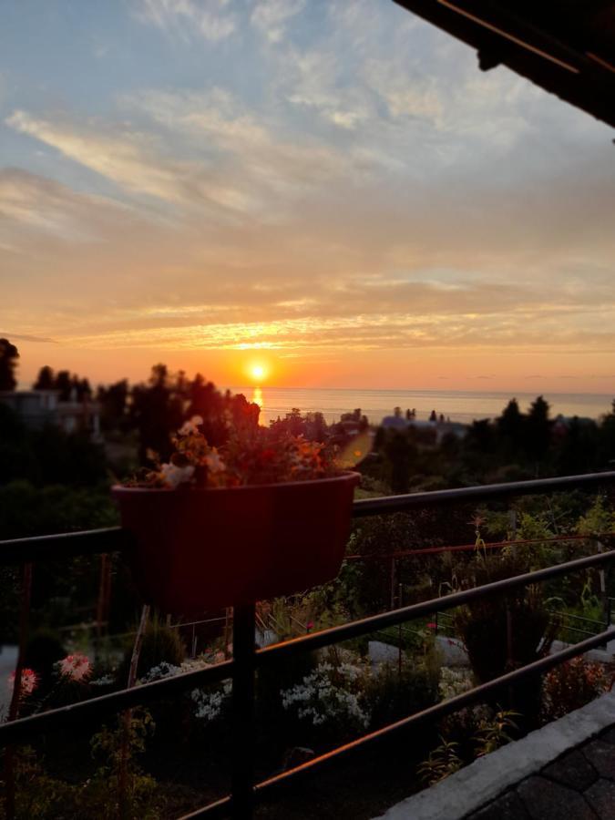 Kemeni Garden Hotel Batumi Luaran gambar