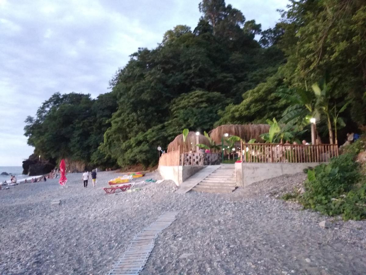 Kemeni Garden Hotel Batumi Luaran gambar